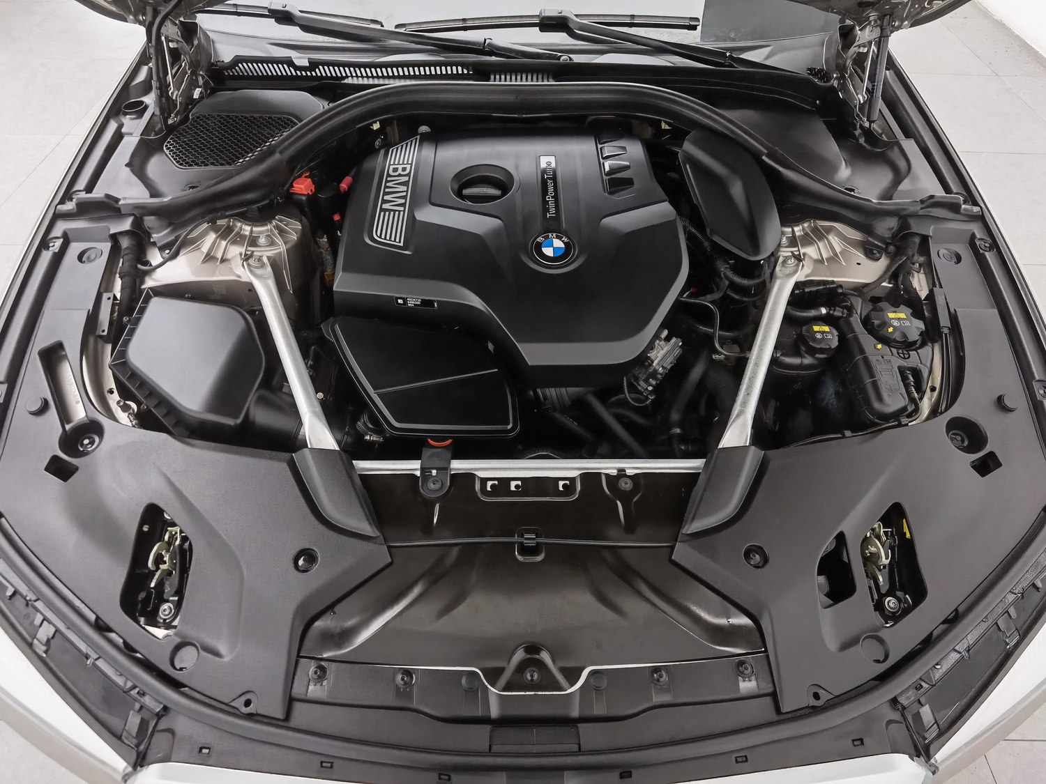 Used BMW THE5 2019 2.0 AT