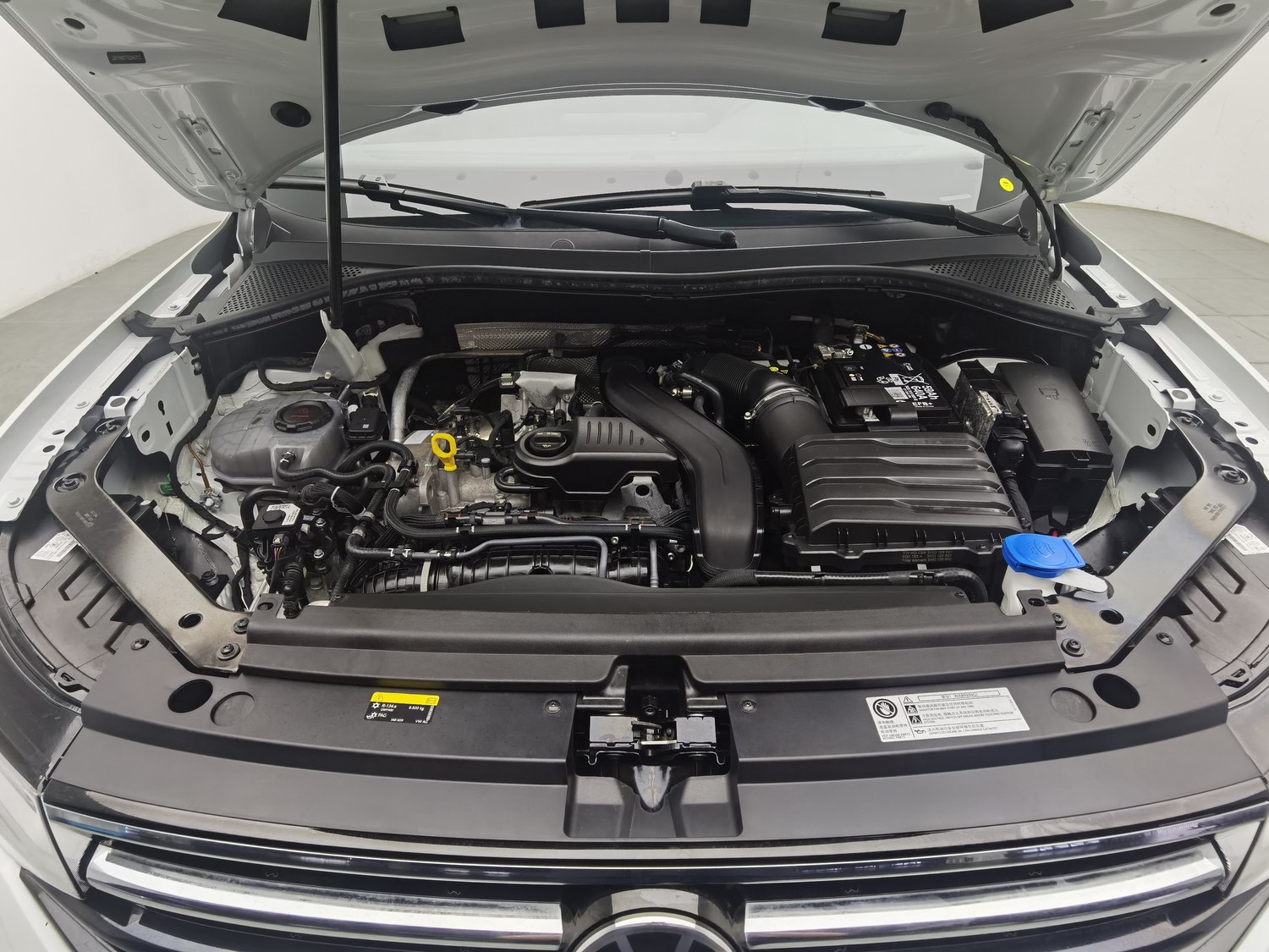 Used Volkswagen Tiguan L 2024 1.5 AT