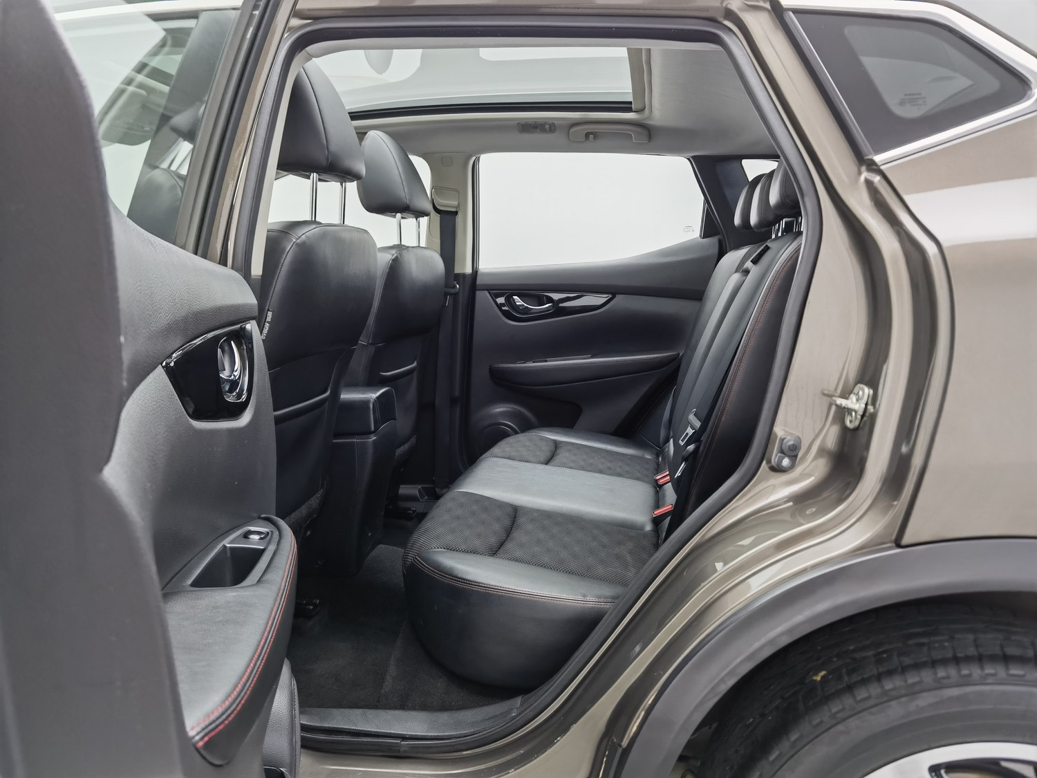 Used Nissan Qashqai 2016 2.0 AT