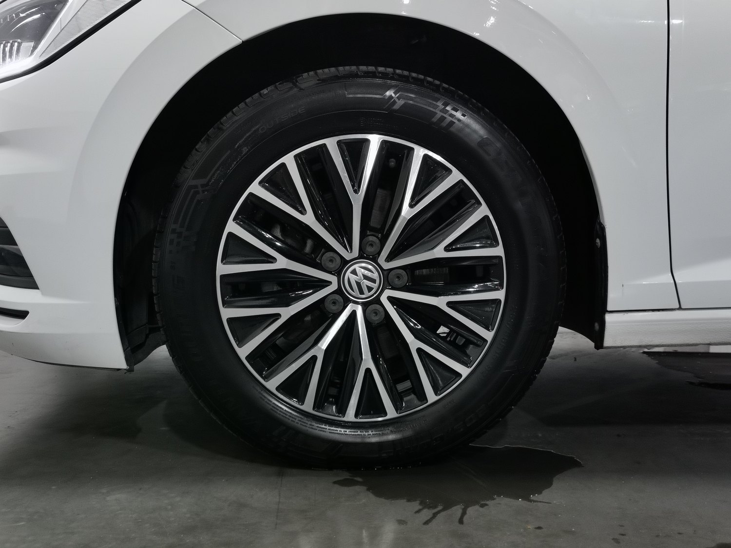 Used Volkswagen Sagitar 2020 1.4 AT