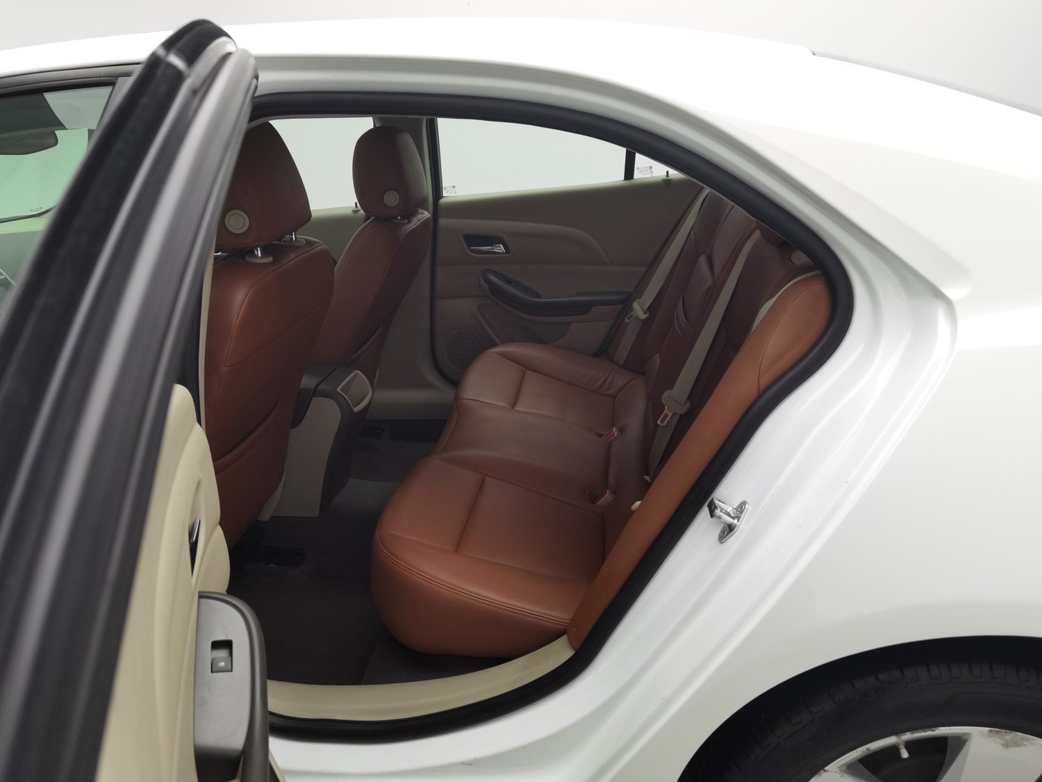 Used Chevrolet Malibu 2013 2.0 AT