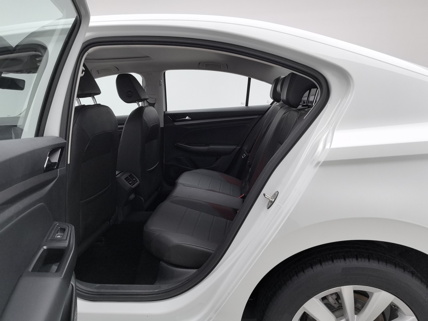 Used Volkswagen Bora 2021 1.5 AT