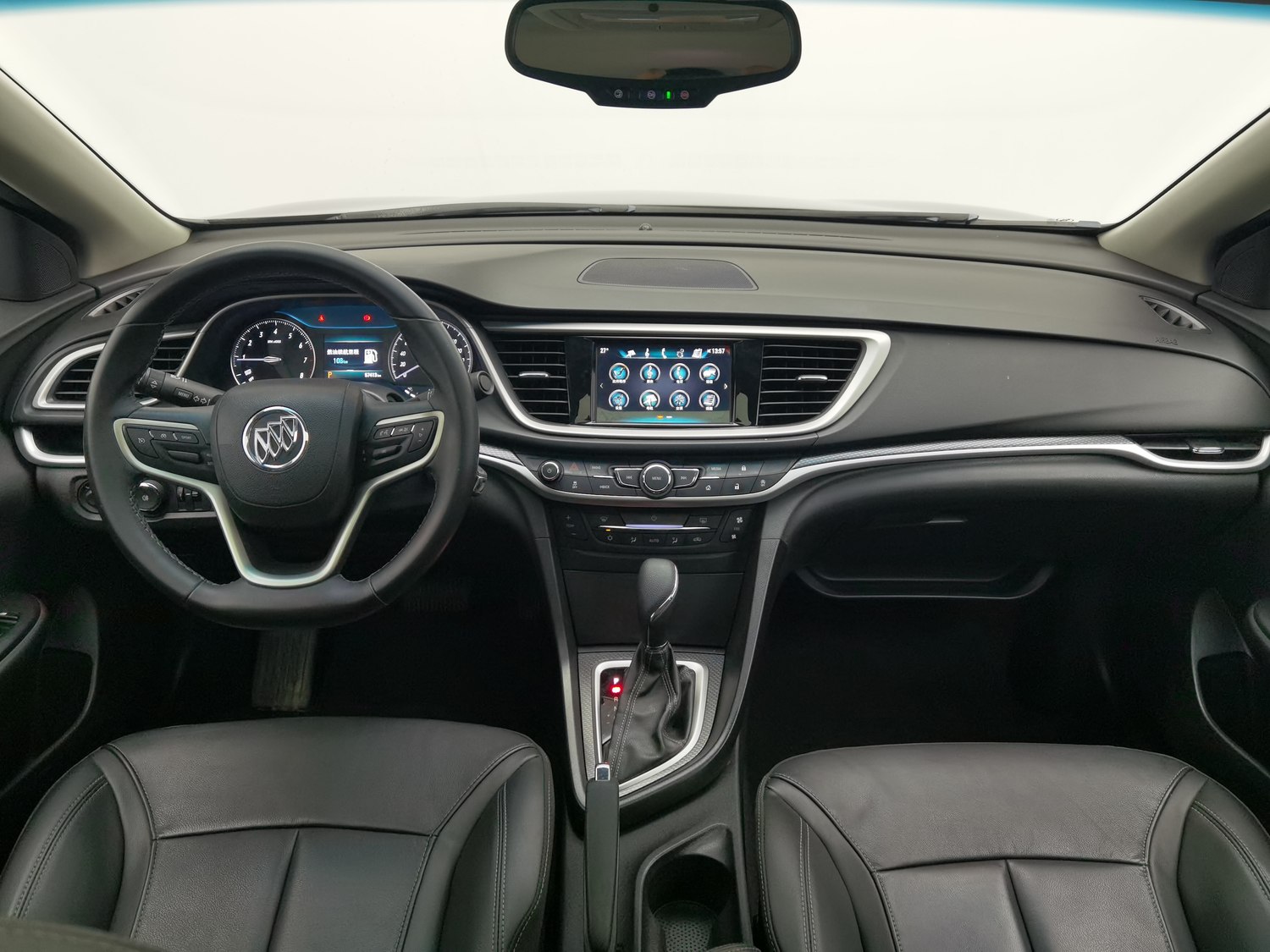 Used Buick GL6 TourX 2019 1.3 AT