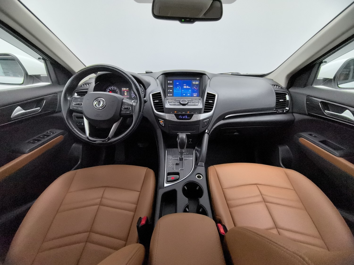 Used Dongfeng Fengdu MX5 2016 2.0 AT