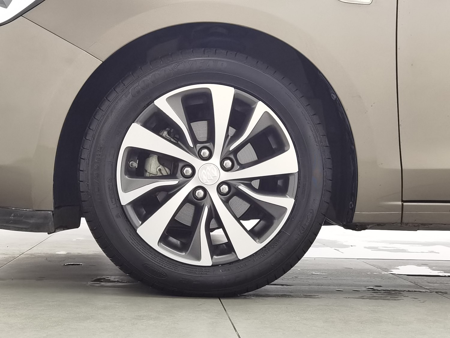 Used Buick GL6 TourX 2019 1.3 AT