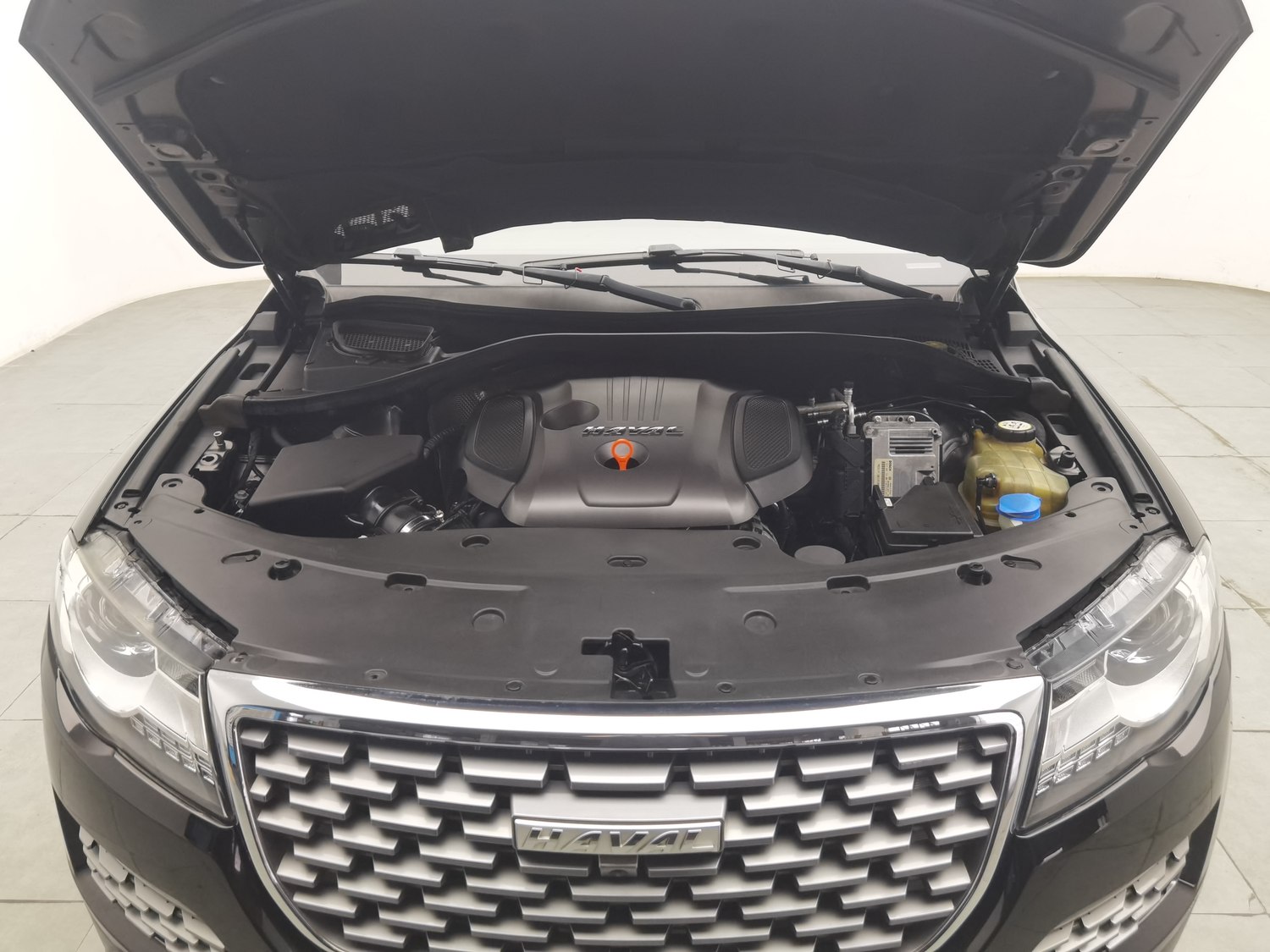 Used Haval H8 2017 2.0 AT