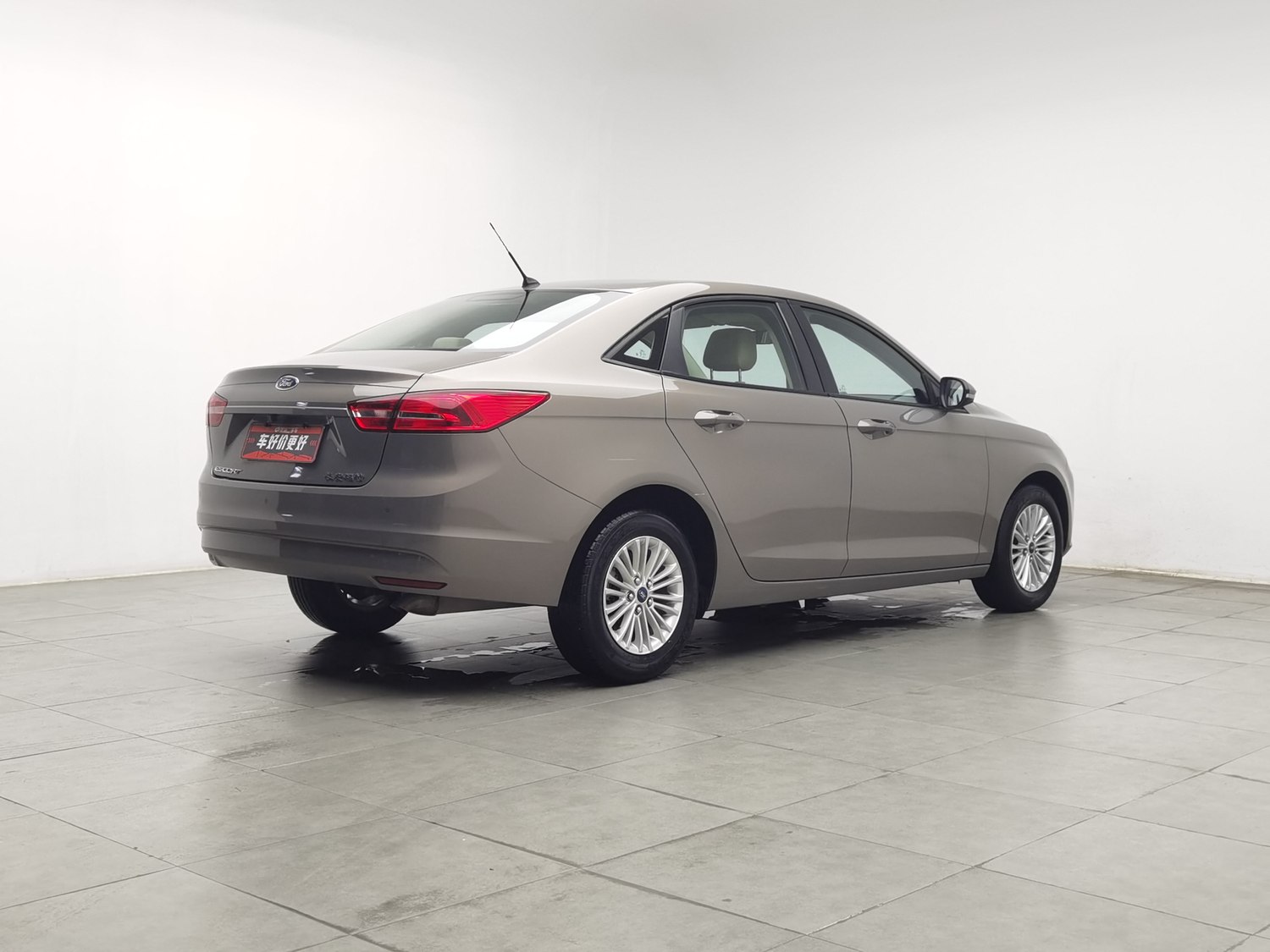 Used Ford Escort 2015 1.5 AT