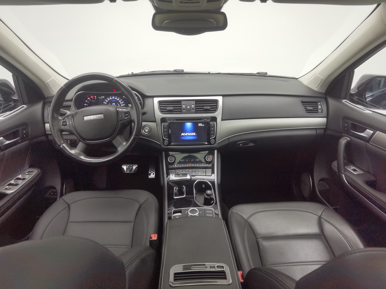 Used Haval H8 2017 2.0 AT