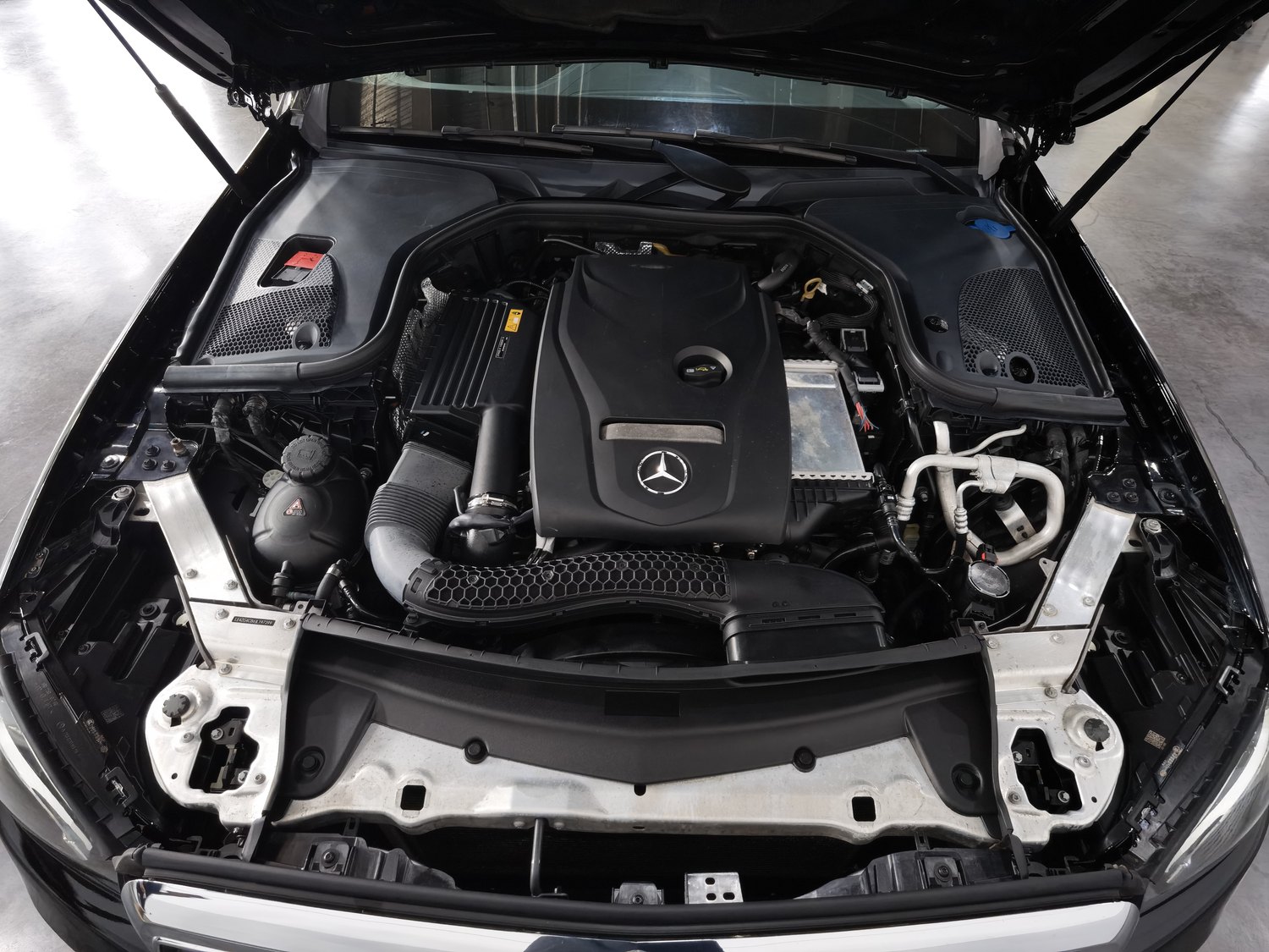 Used Mercedes-Benz E-Class 2018 2.0 AT