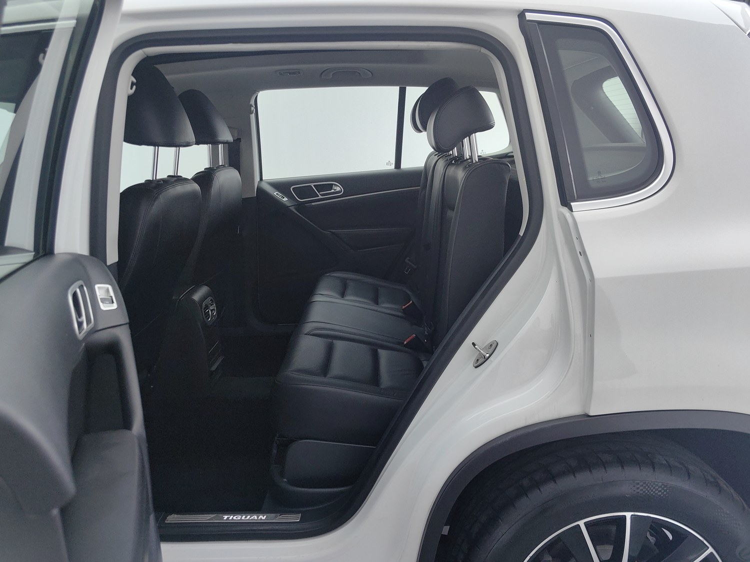 Used Volkswagen Tiguan 2015 1.8 AT