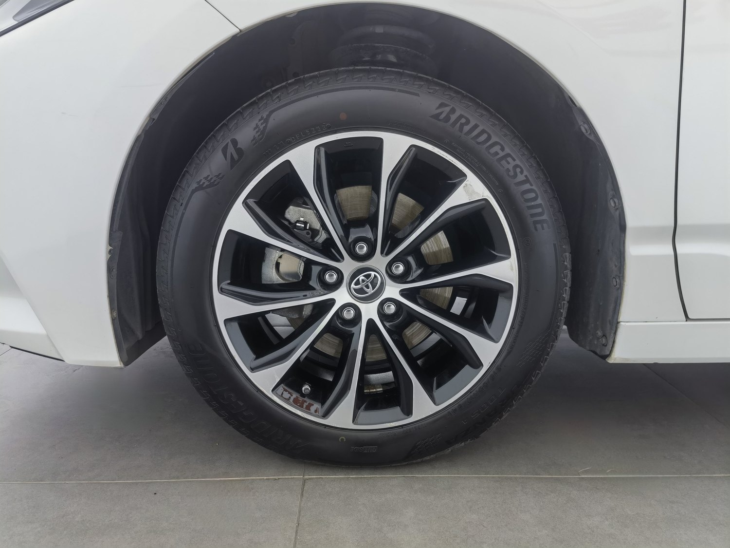 Использованный Toyota Avalon 2022 2.0 AT