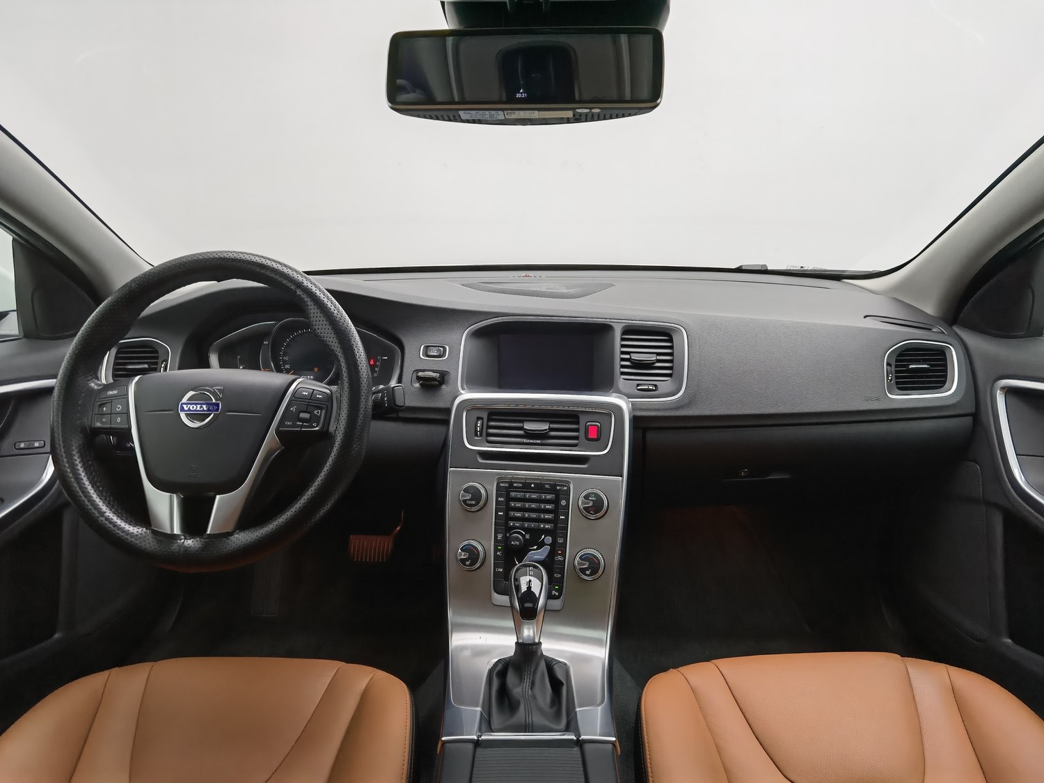 Used Volvo S60 2017 2.0 AT