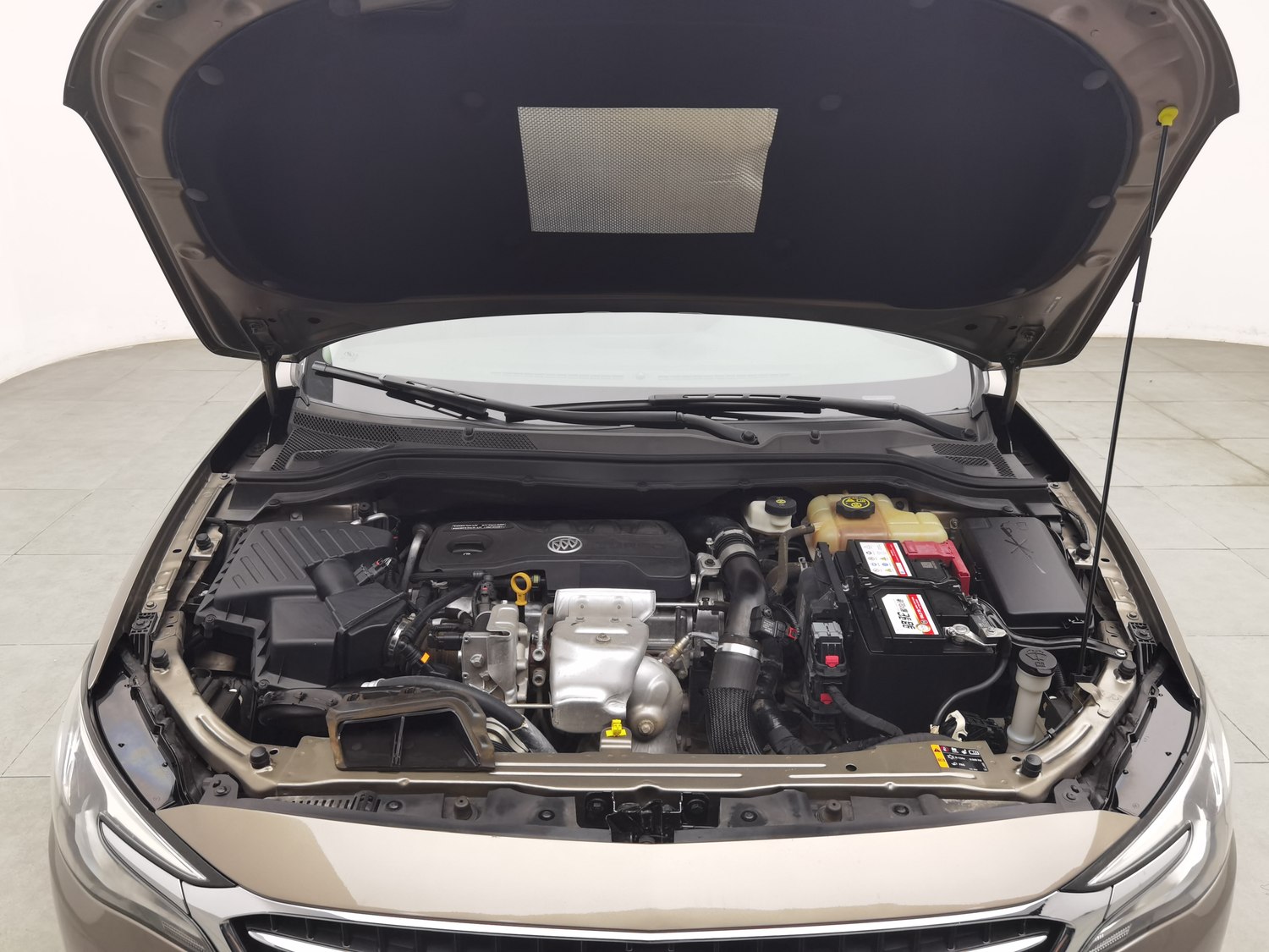 Used Buick GL6 TourX 2019 1.3 AT