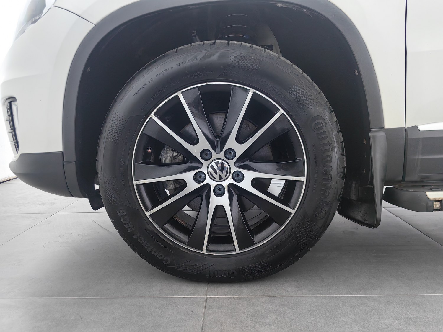 Used Volkswagen Tiguan 2015 1.8 AT