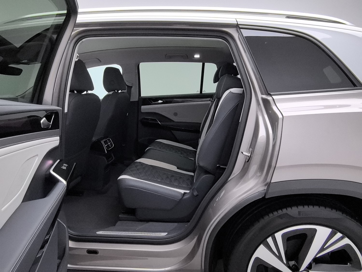 Used Volkswagen ID.6 CROZZ 2022