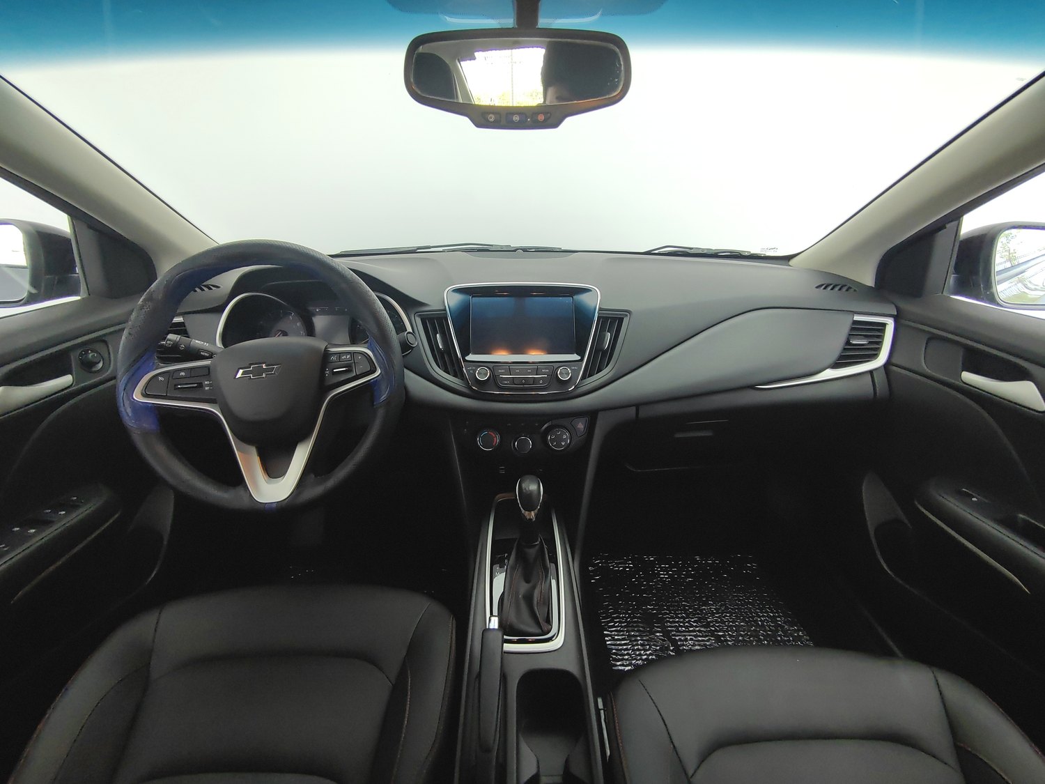 Used Chevrolet Monza 2019 1.0 AT