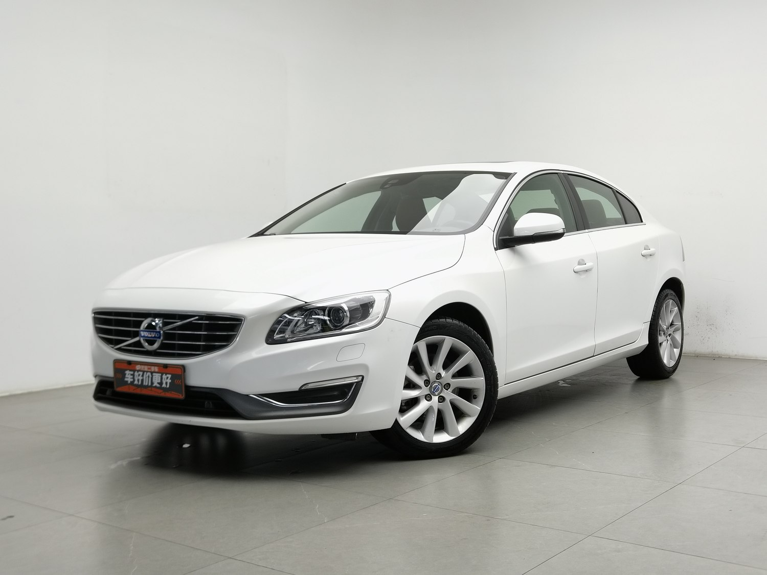 Used Volvo S60 2017 2.0 AT