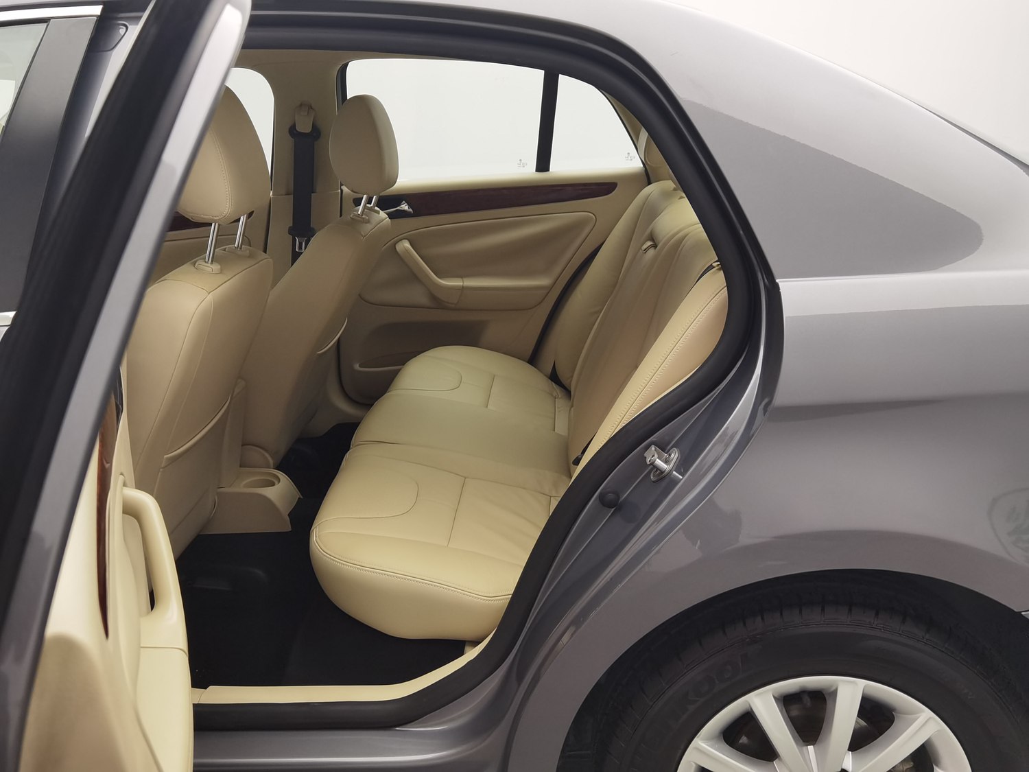Used Volkswagen Bora 2012 1.6 AT