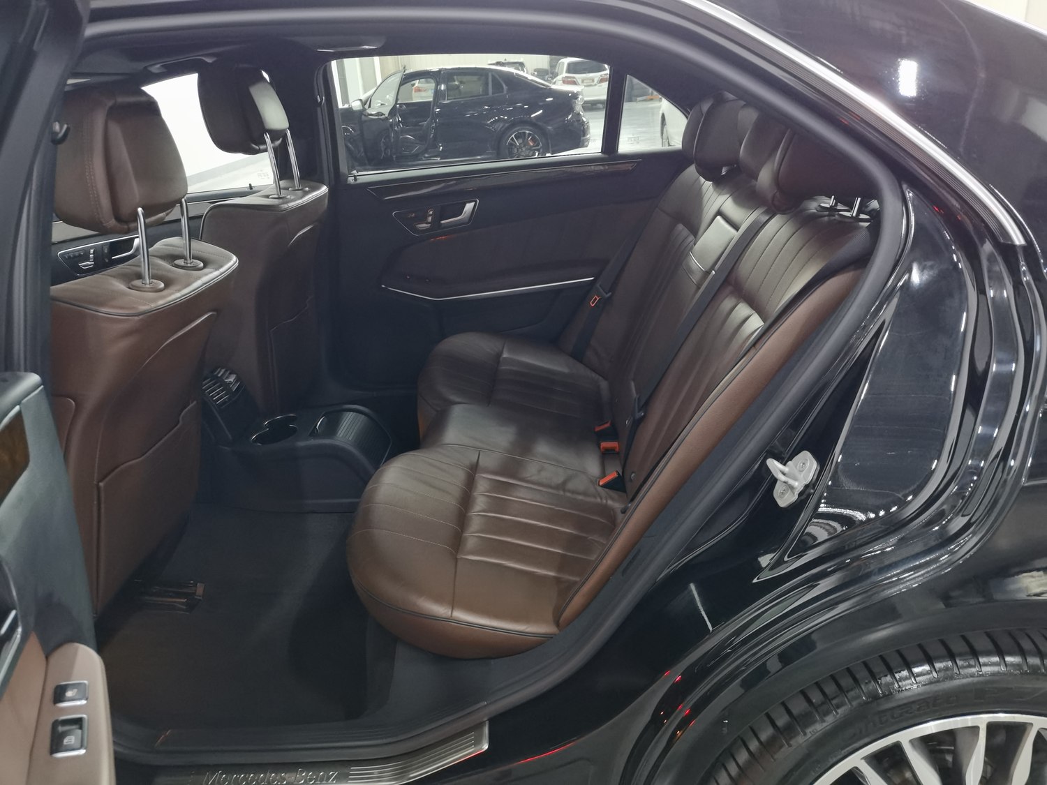 Used Mercedes-Benz E-Class 2015 2.0 AT