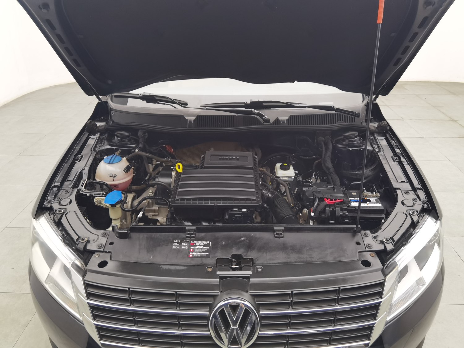 Used Volkswagen Lavida 2013 1.6 AT