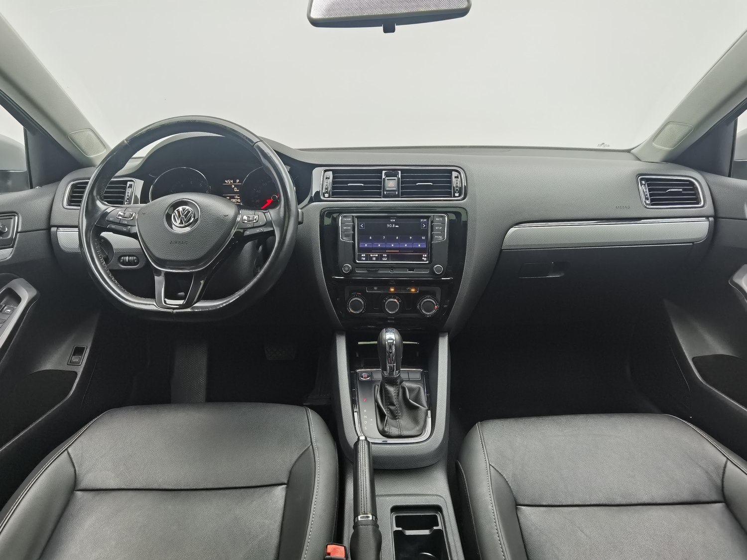 Used Volkswagen Sagitar 2017 1.6 AT