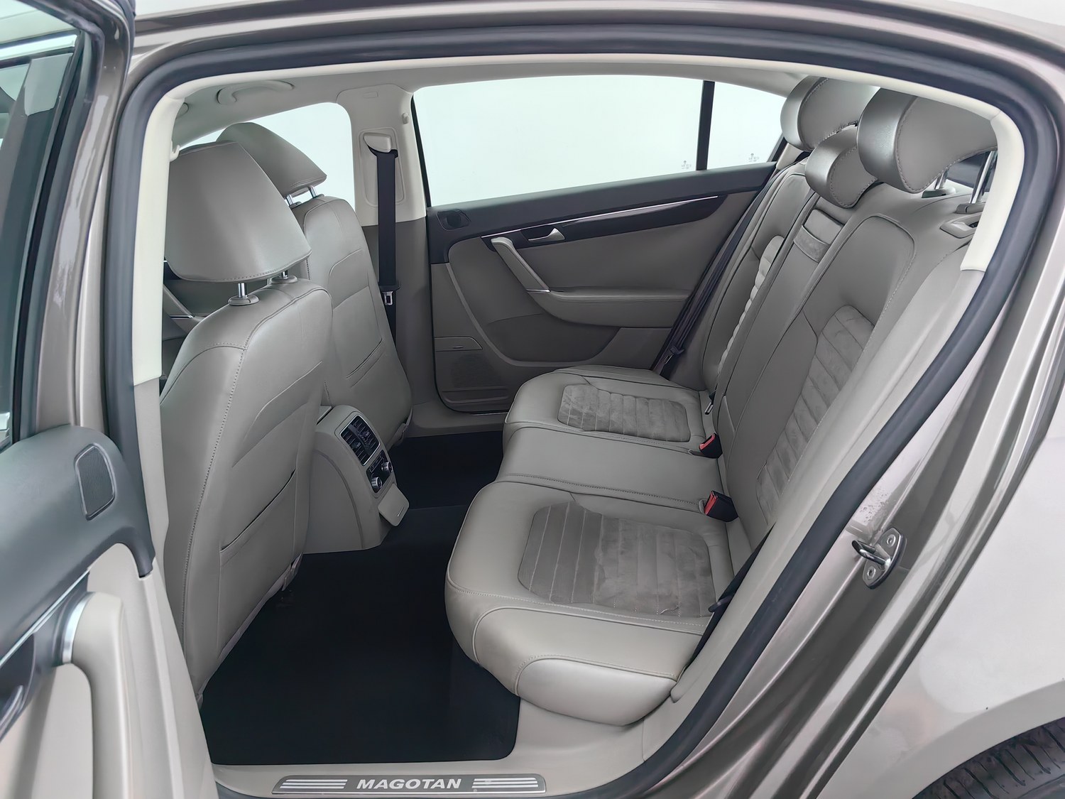 Used Volkswagen Magotan 2013 2.0 AT