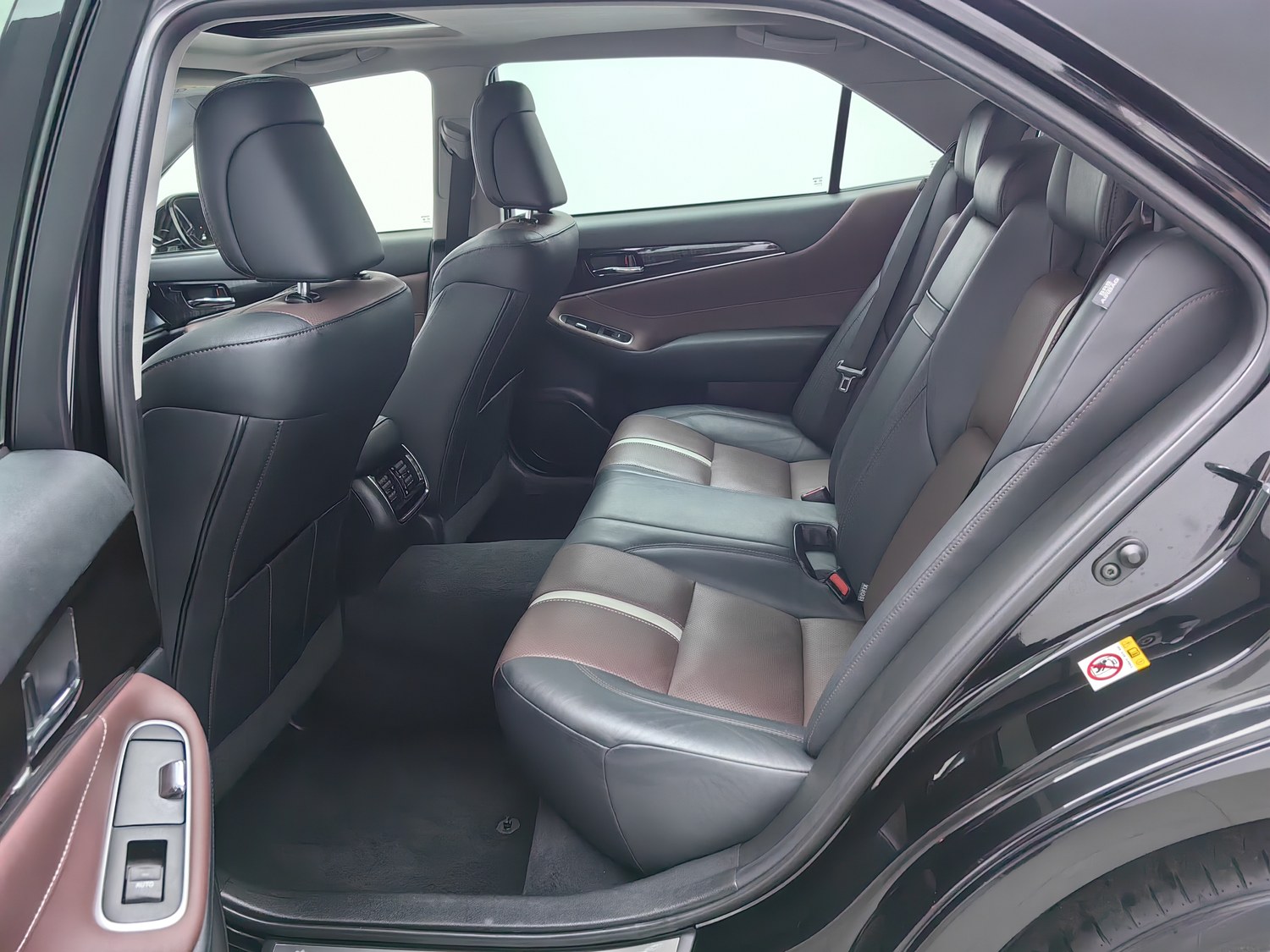 Used Toyota Crown 2017 2.0 AT