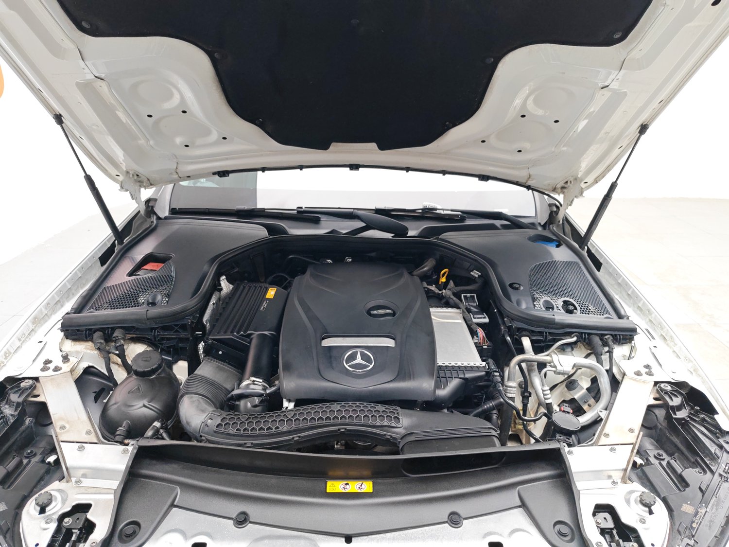 Used Mercedes-Benz E-Class 2018 2.0 AT