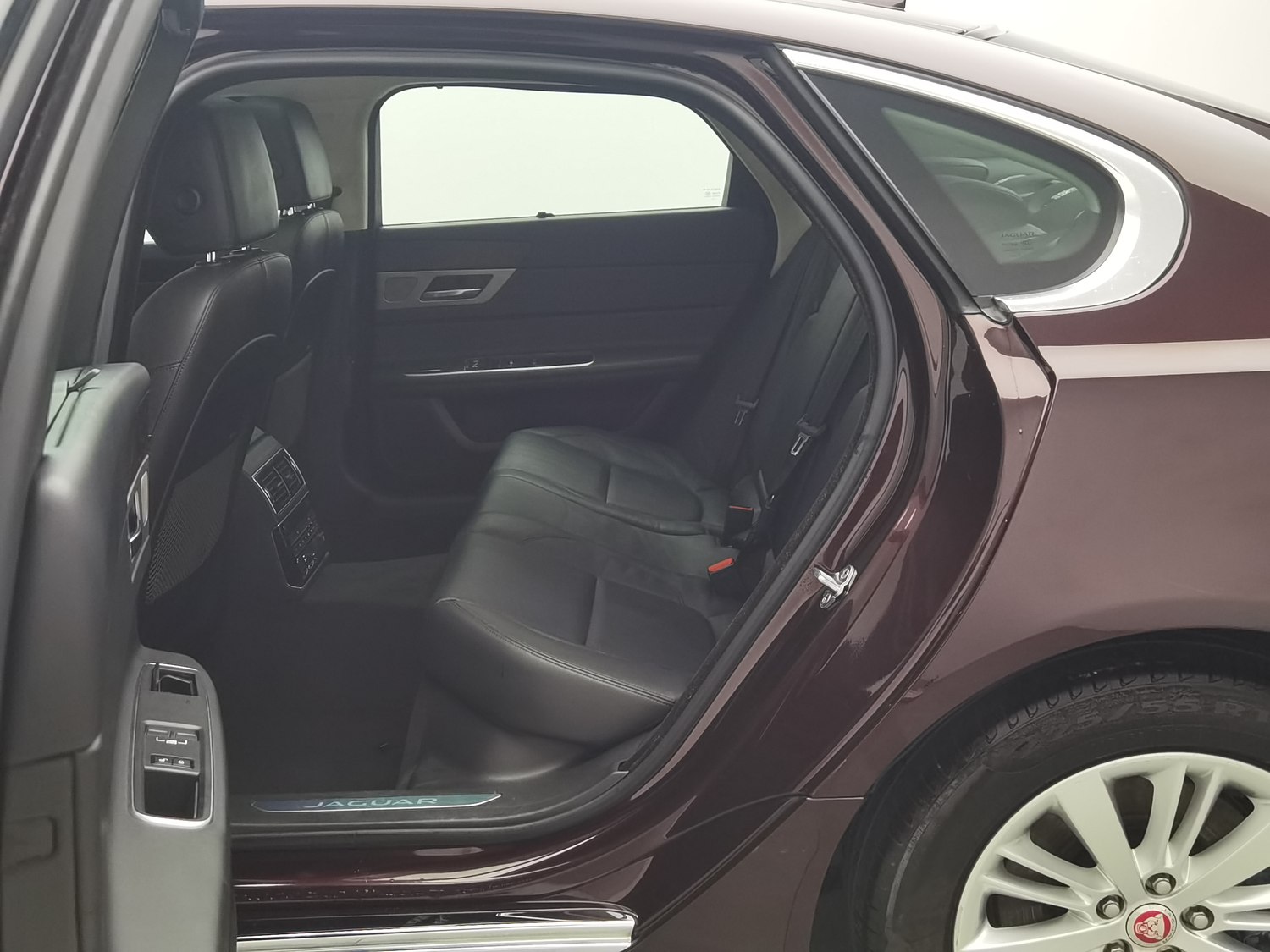 Used Jaguar XFL 2017 2.0 AT
