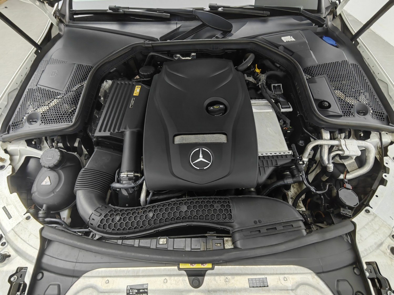 Used Mercedes-Benz C-Class 2017 2.0 AT