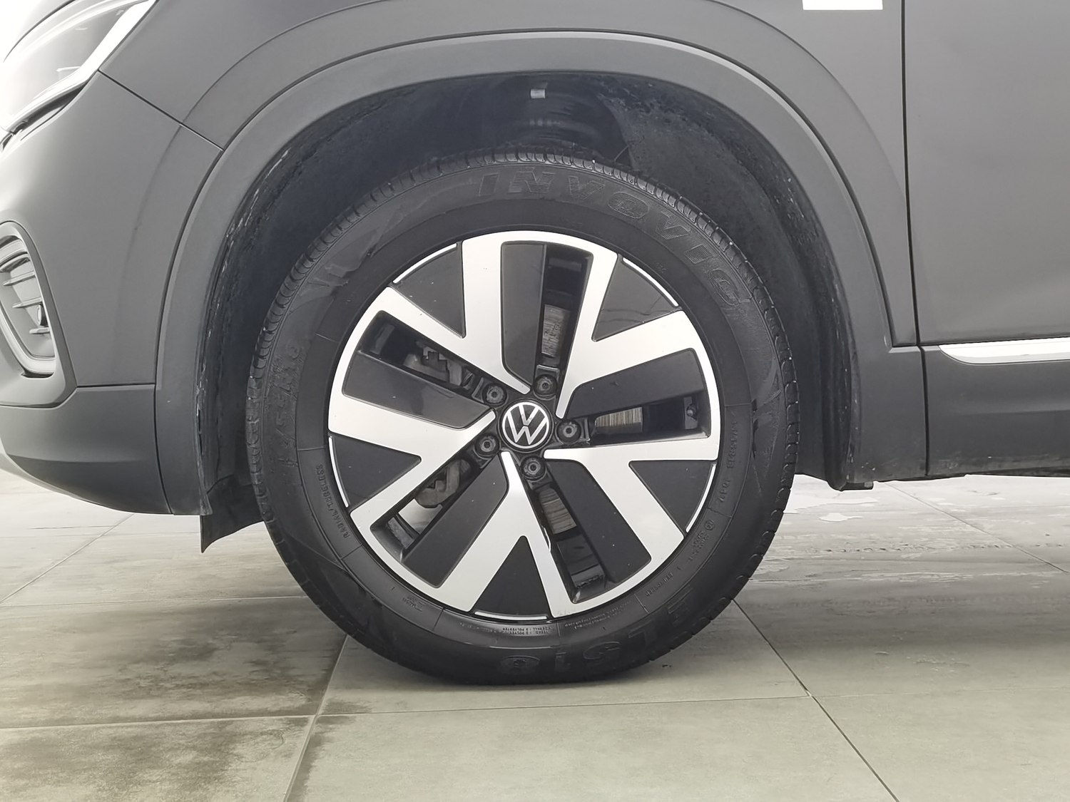 Used Volkswagen Tayron 2024 2.0 AT