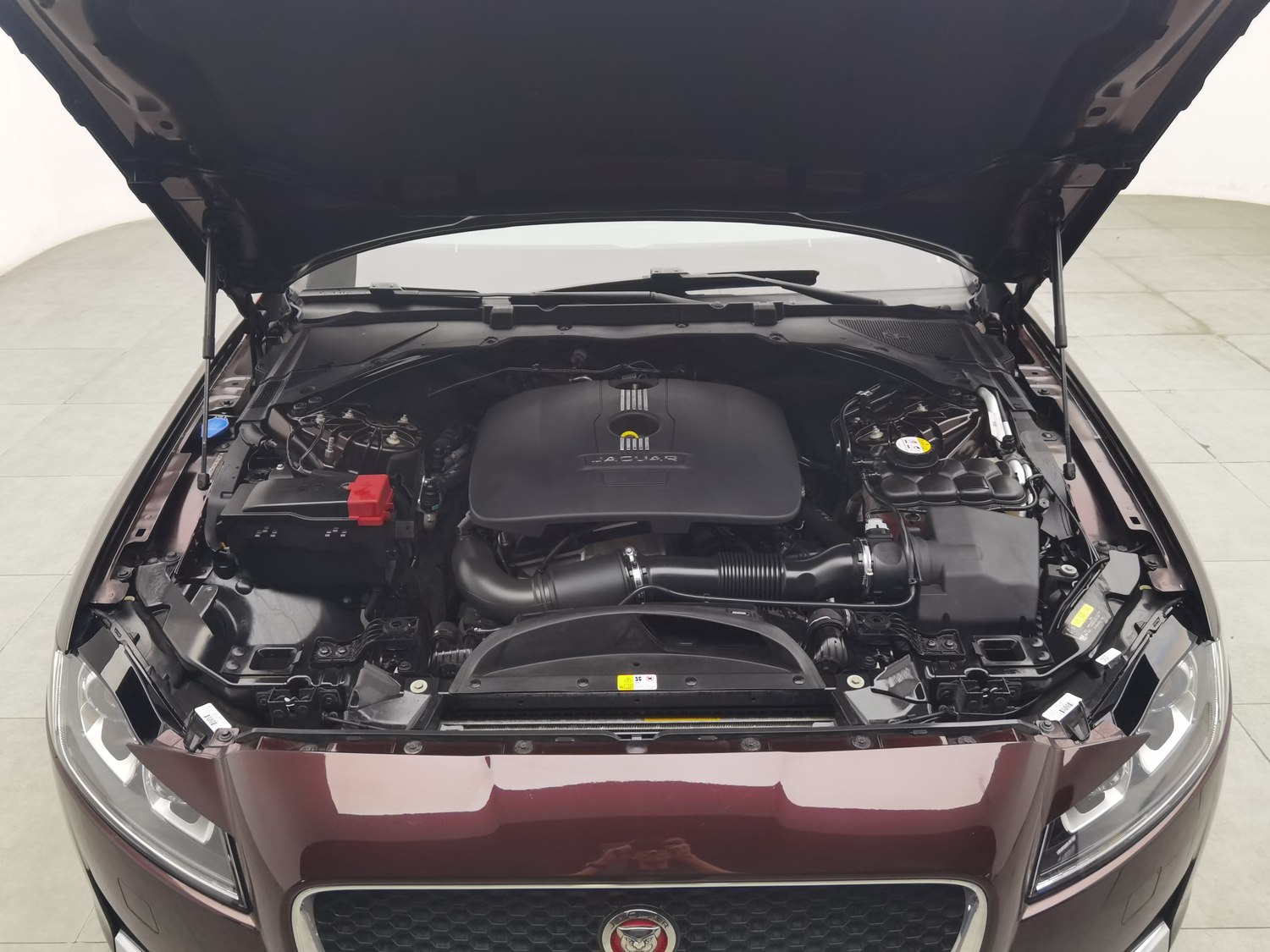 Used Jaguar XFL 2017 2.0 AT