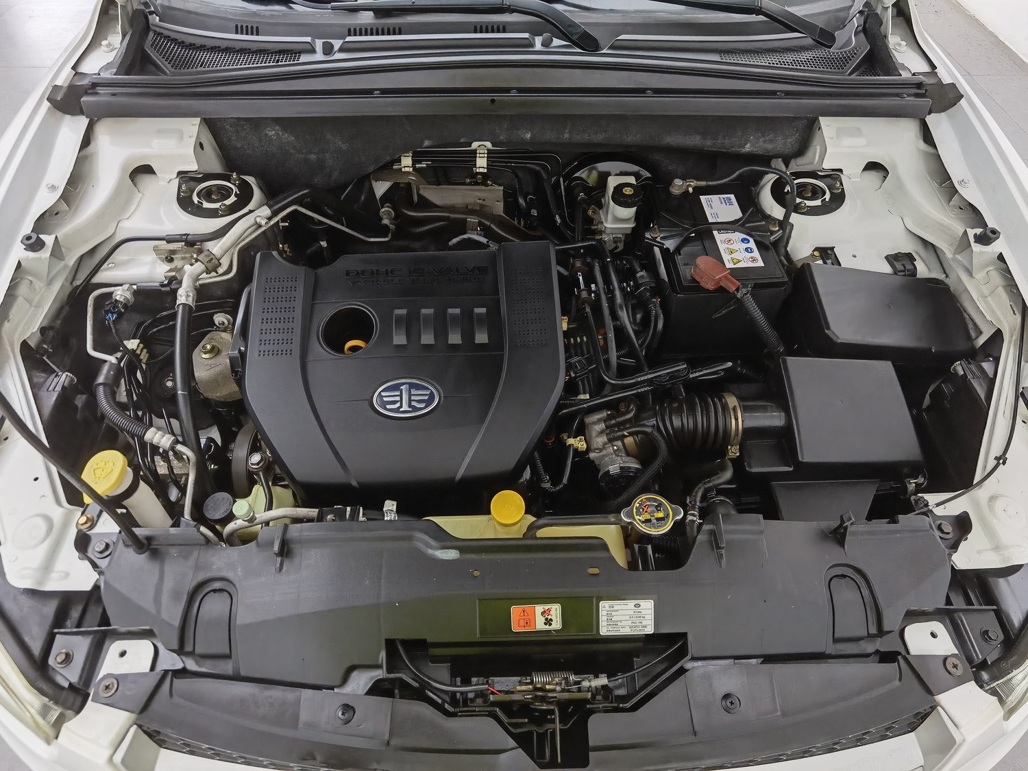 Used Bestune X80 2013 2.0 AT
