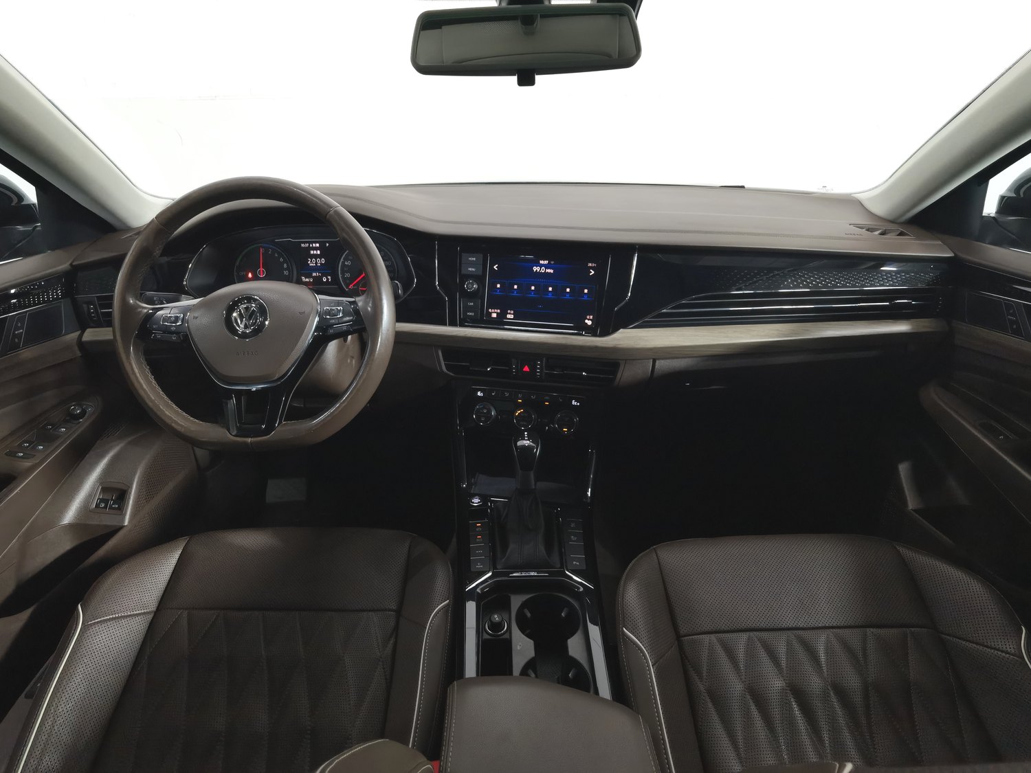 Used Volkswagen Passat NEV 2019 1.4 AT