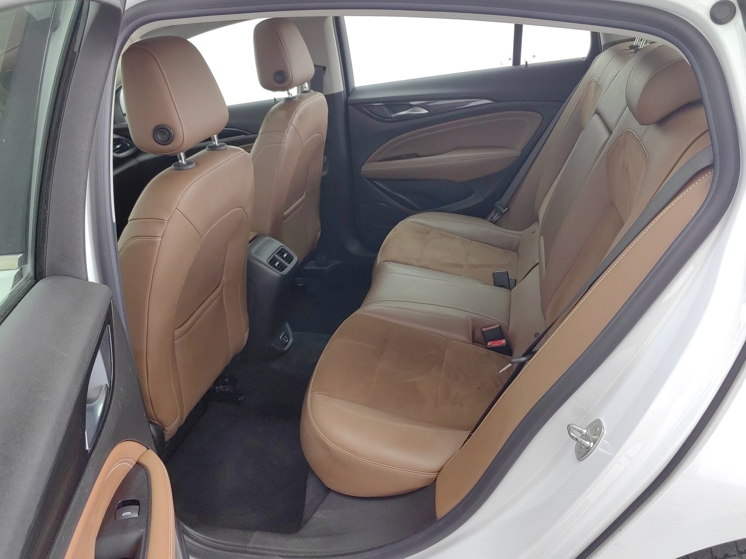 Used Buick Regal 2020 1.5 AT