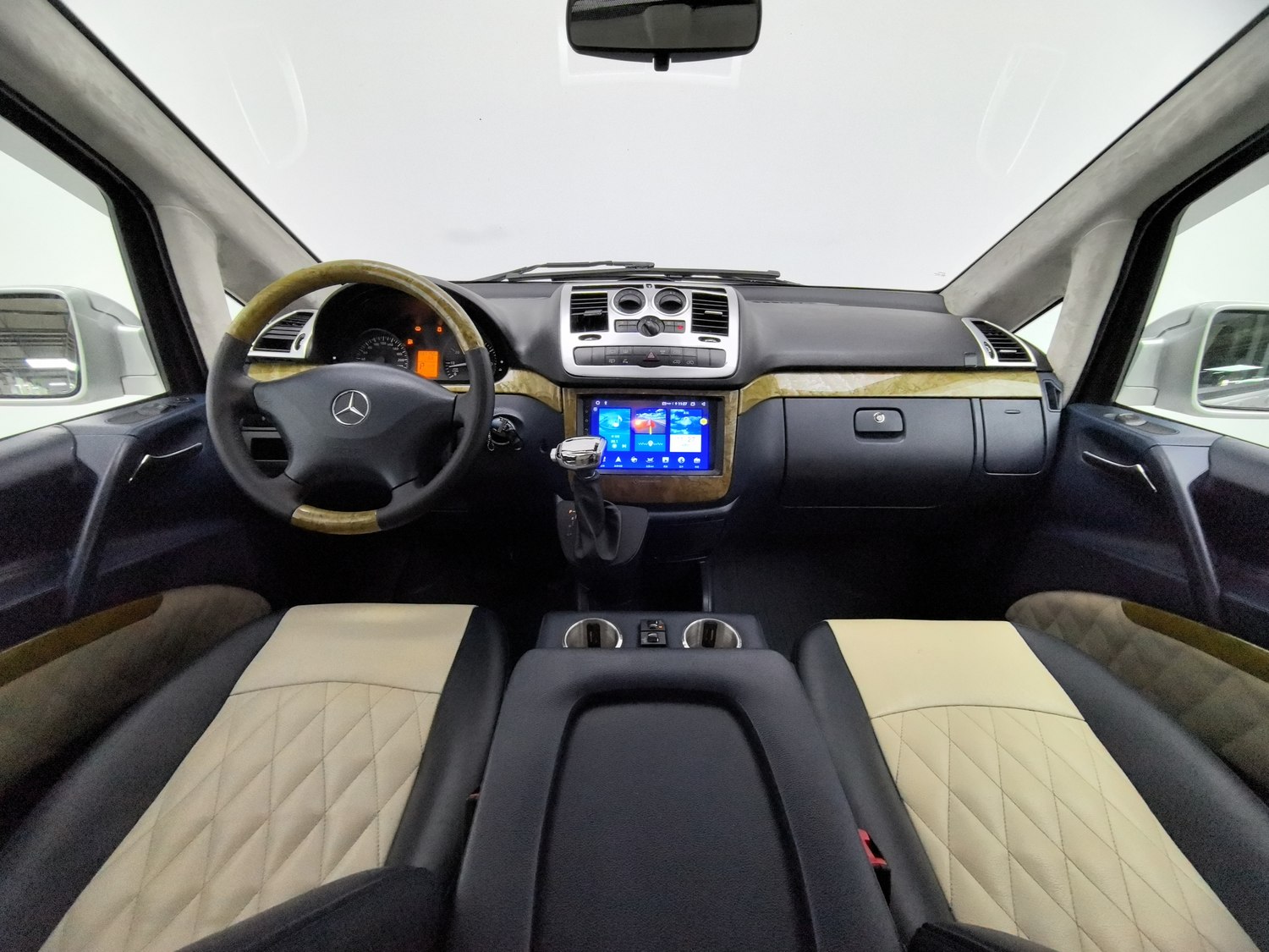 Used Mercedes-Benz Vito 2013 3.0 AT