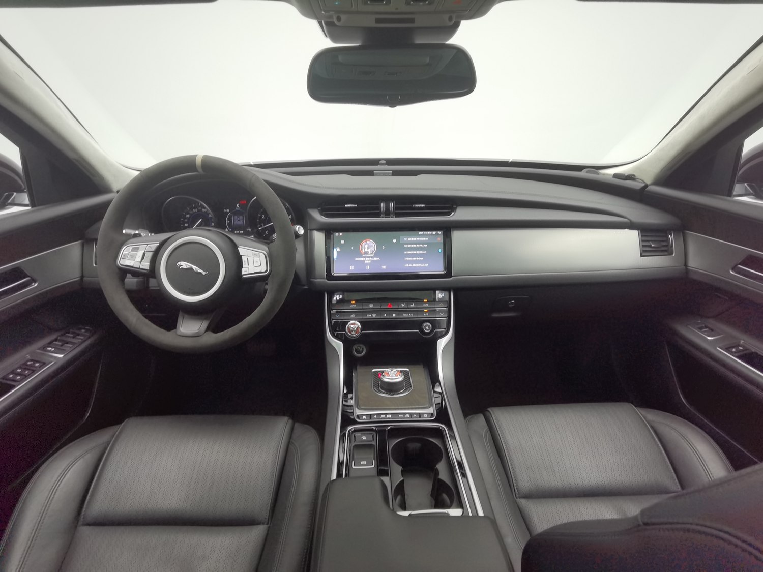 Used Jaguar XFL 2017 2.0 AT