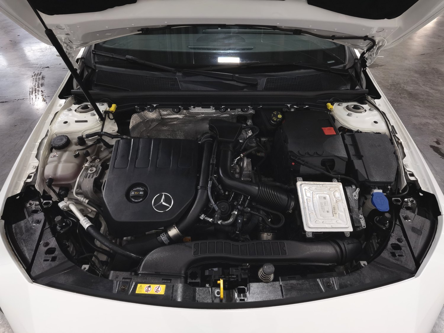 Used Mercedes-Benz CLA 2022 1.3 AT