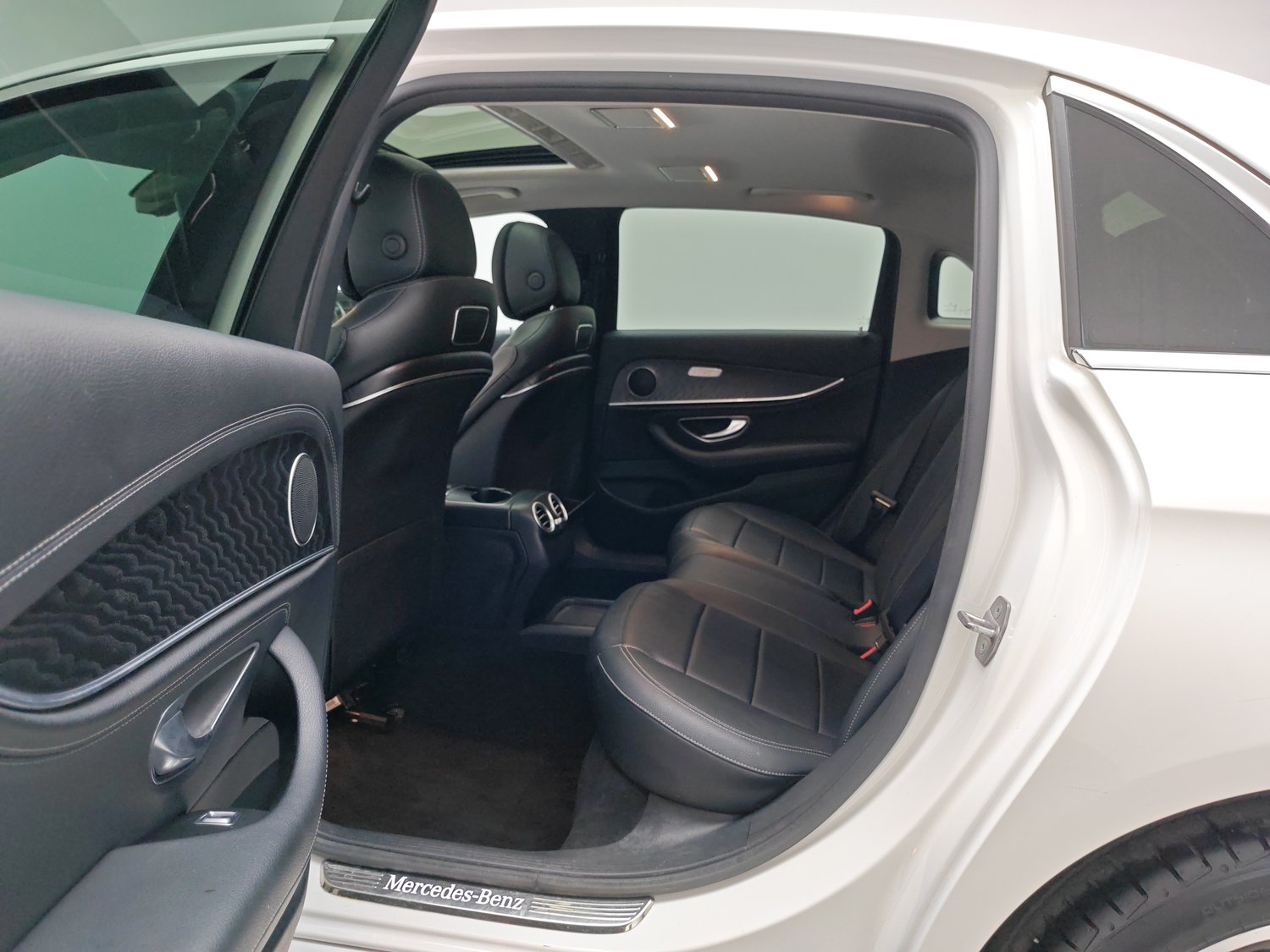 Used Mercedes-Benz E-Class 2018 2.0 AT
