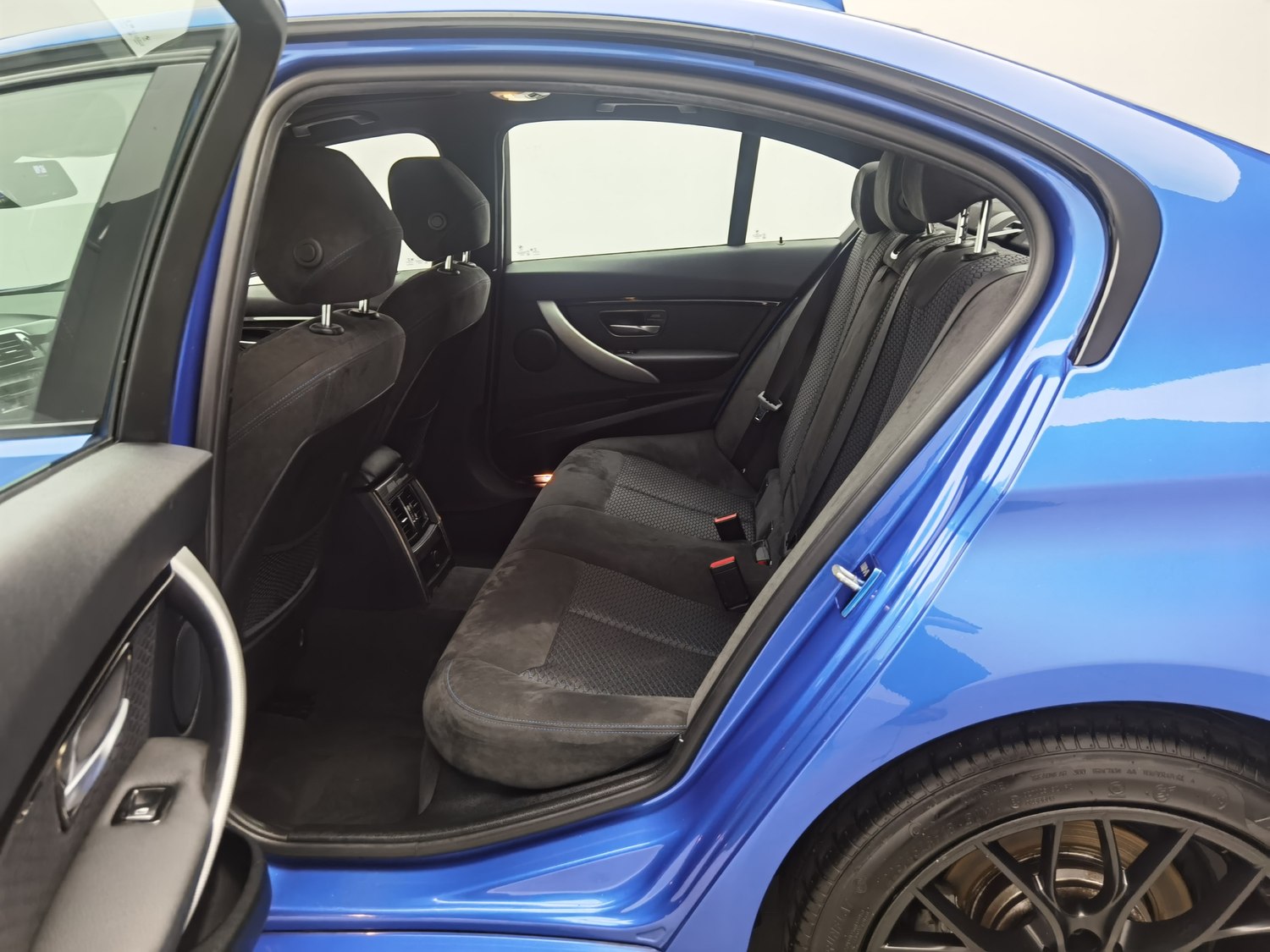 Used BMW THE3 2017 2.0 AT