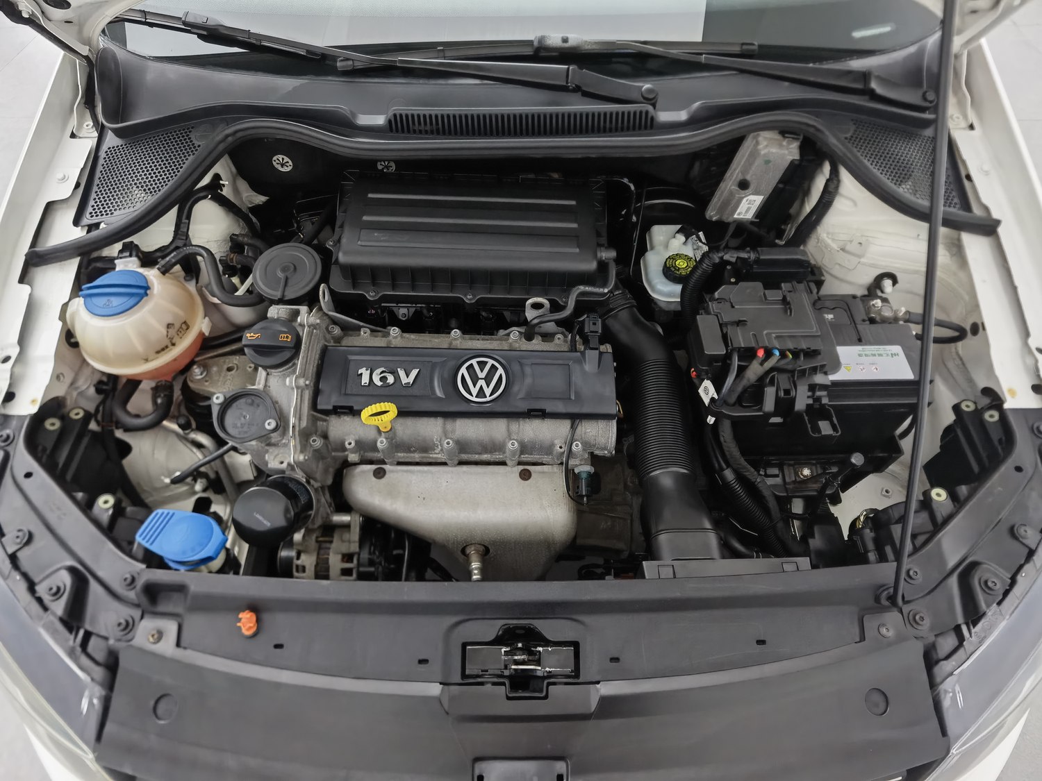 Used Volkswagen Polo 2013 1.6 AT