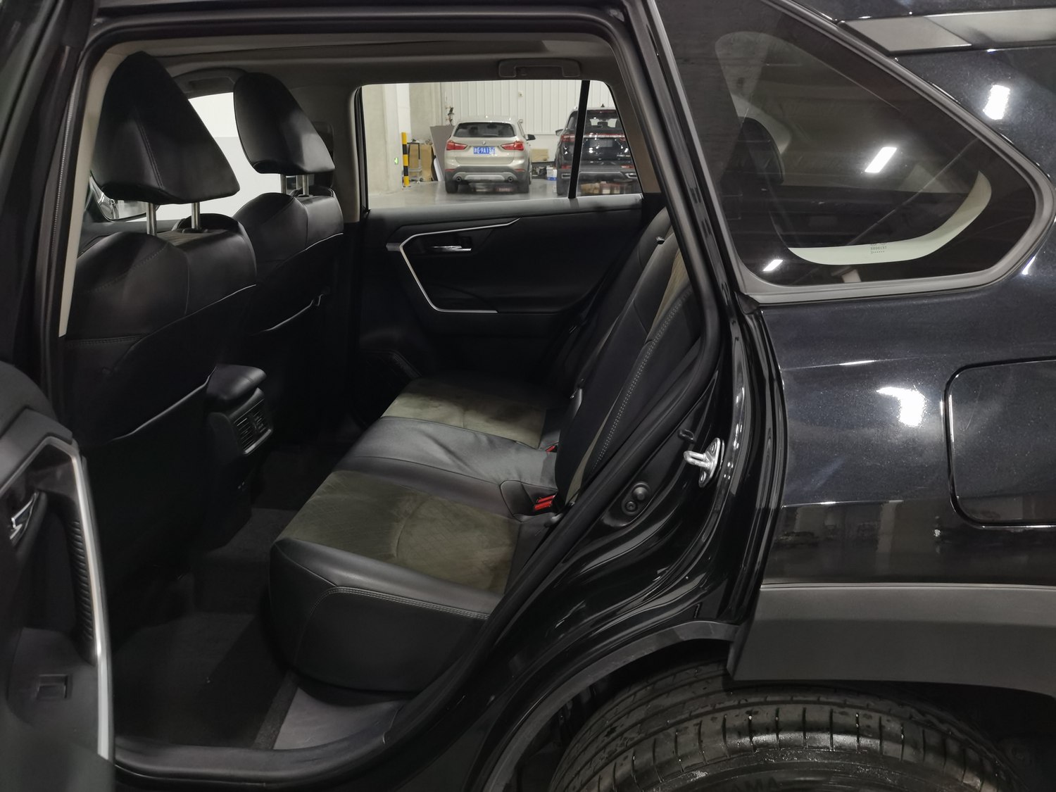 Used Toyota RAV4 2023 2.0 AT