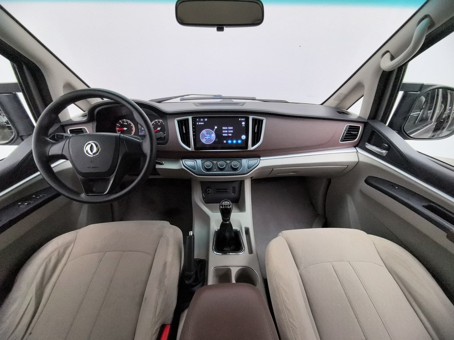 Used Dongfeng Forthing Lingzhi 2019 1.6 MT