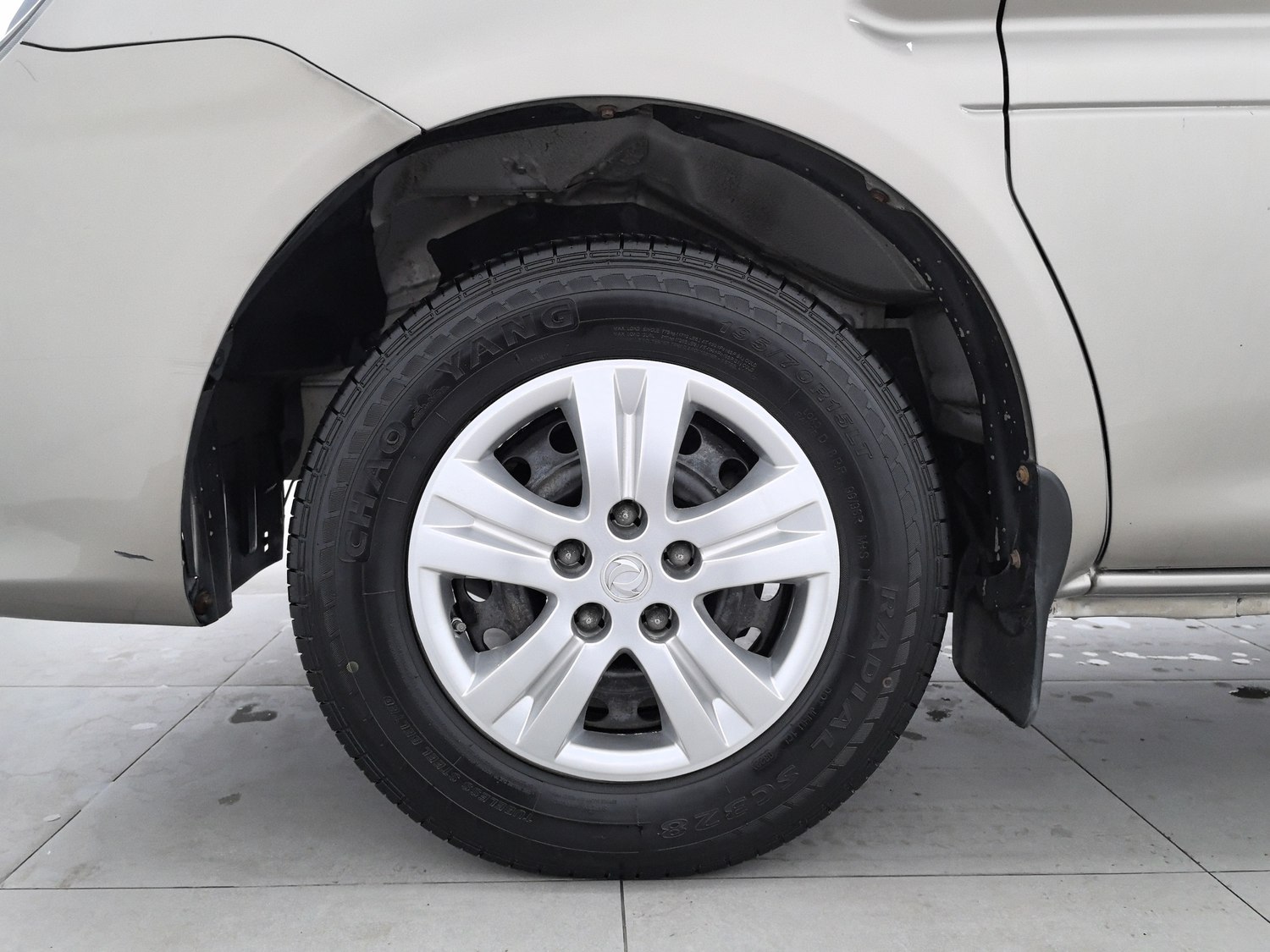 Used Dongfeng Forthing Lingzhi 2019 1.6 MT