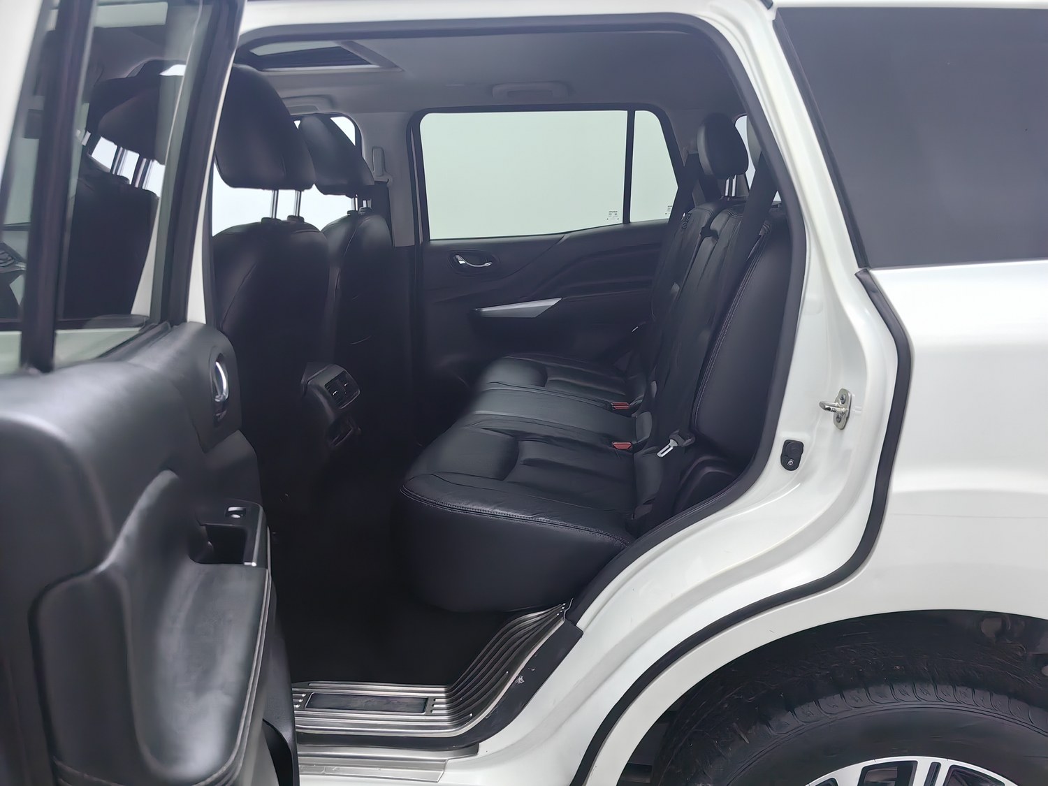 Used Nissan Terra 2018 2.5 AT