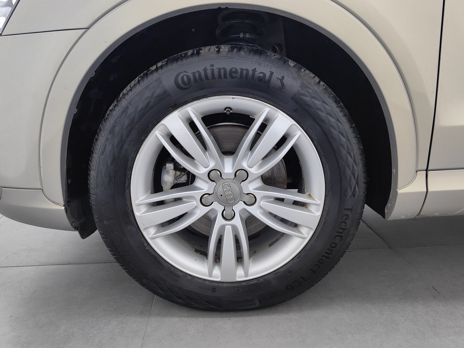 Used Audi Q3 2015 2.0 AT