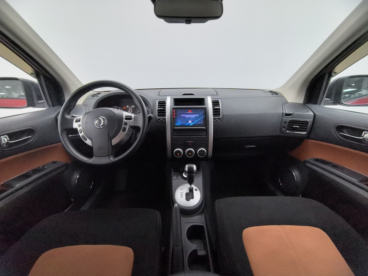 Used Dongfeng Fengdu MX6 2015 2.0 AT