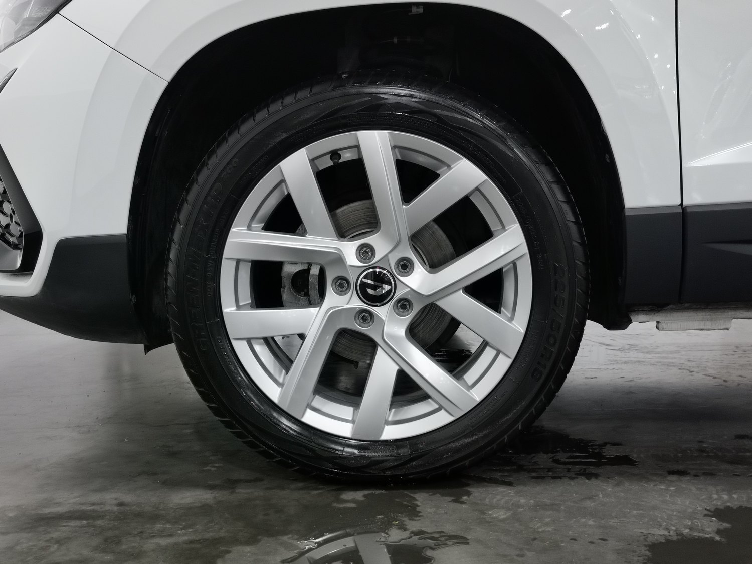 Used Jetta VS5 2023 1.4 AT