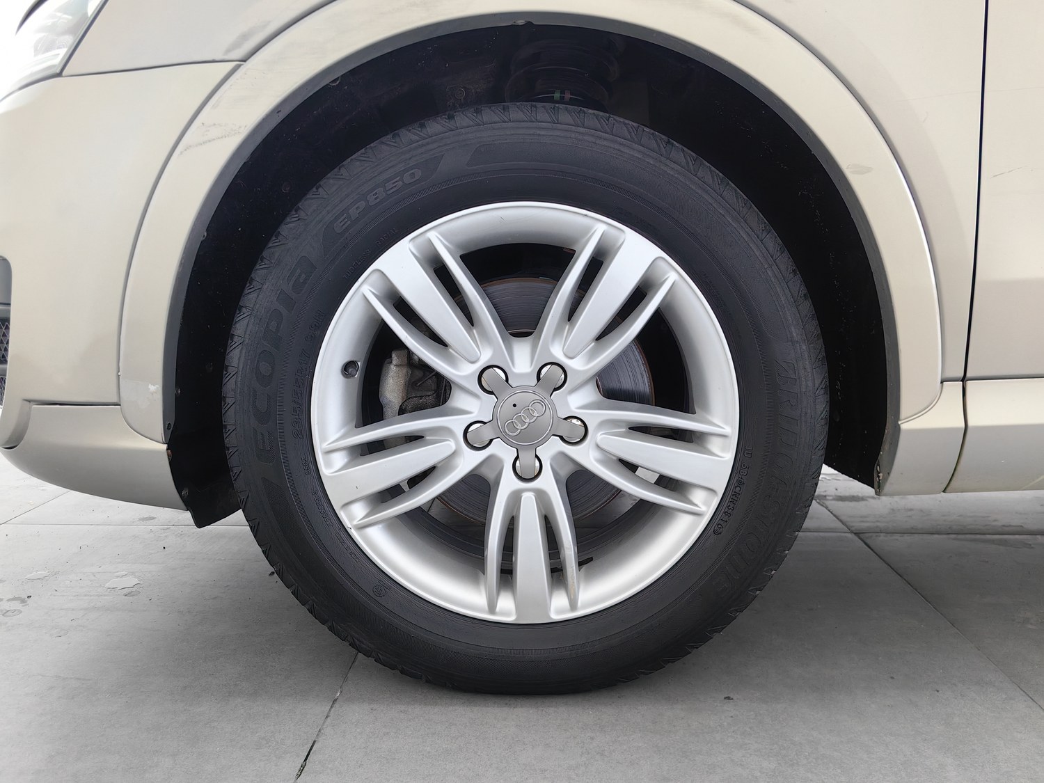 Used Audi Q3 2015 2.0 AT