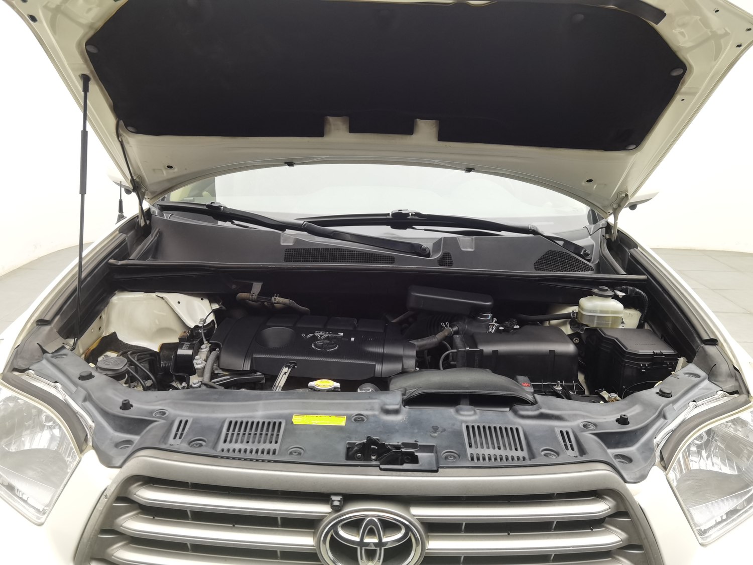 Used Toyota Highlander 2009 2.7 AT